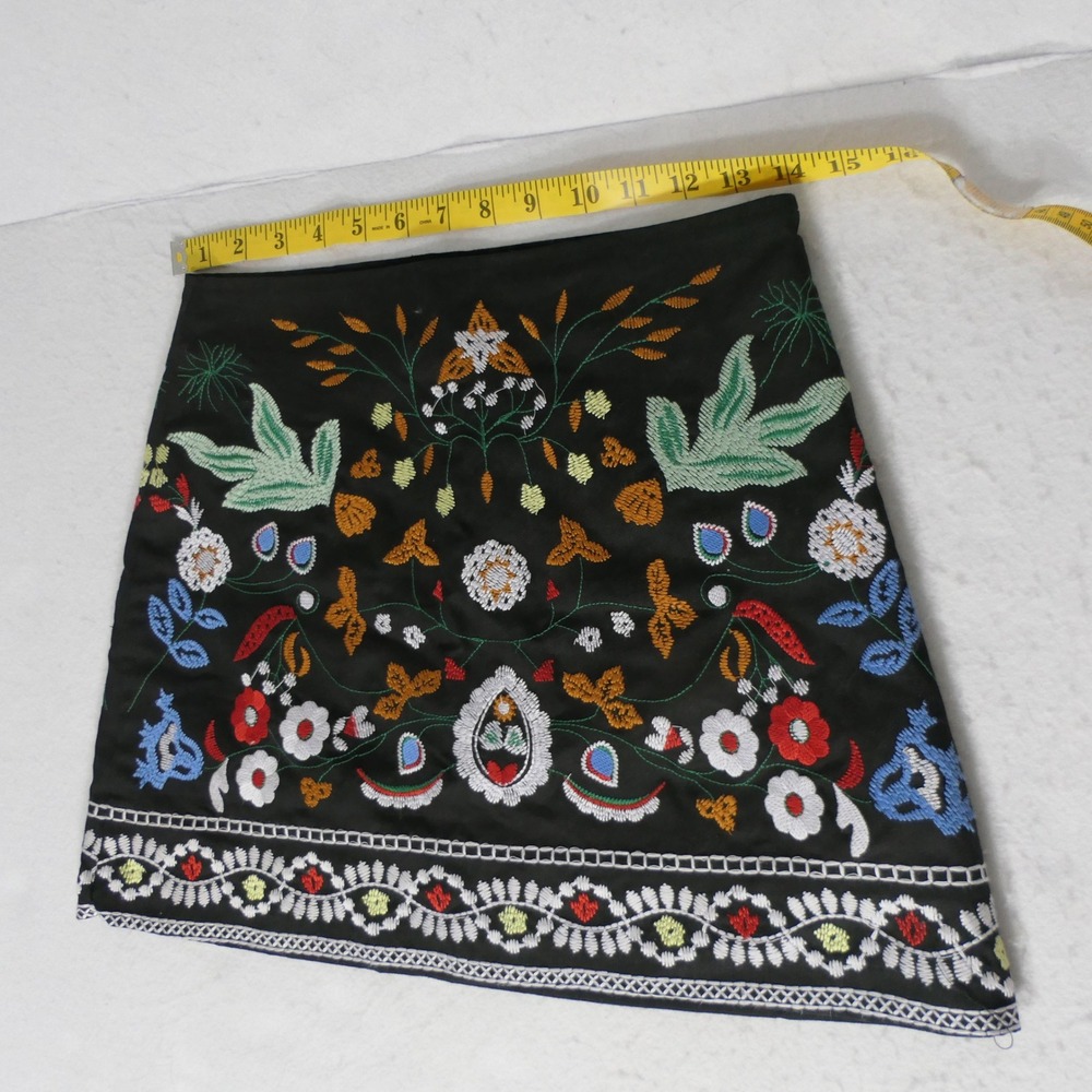 Womens Mini Skirt 6 Black Floral Embroidered Boho Cottagecore Folk Artsy Whimsy